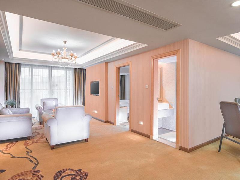 Vienna Classic Hotel Qingyuan Taihe Ancient Cave Scenic Area Εξωτερικό φωτογραφία